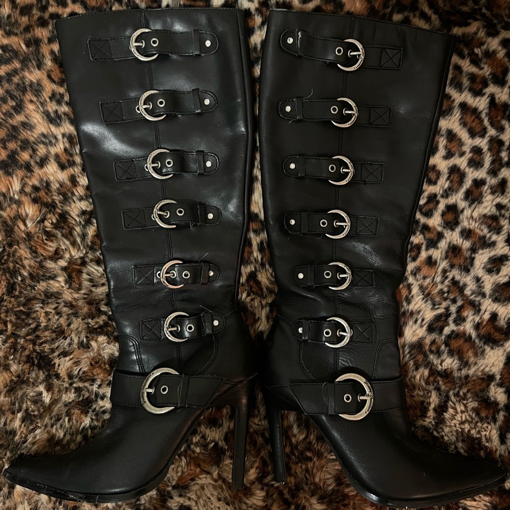 Harley-Davidson Black Heeled Boots with Buckle Details
